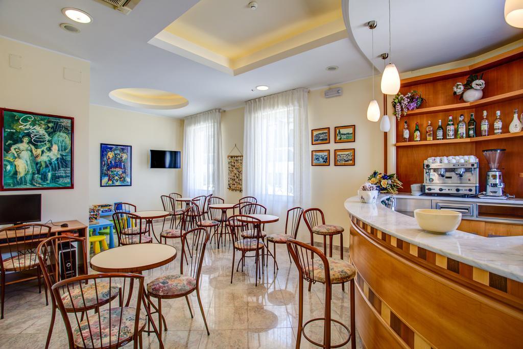 Hotel Olympia غابيتّشي ماري المظهر الخارجي الصورة