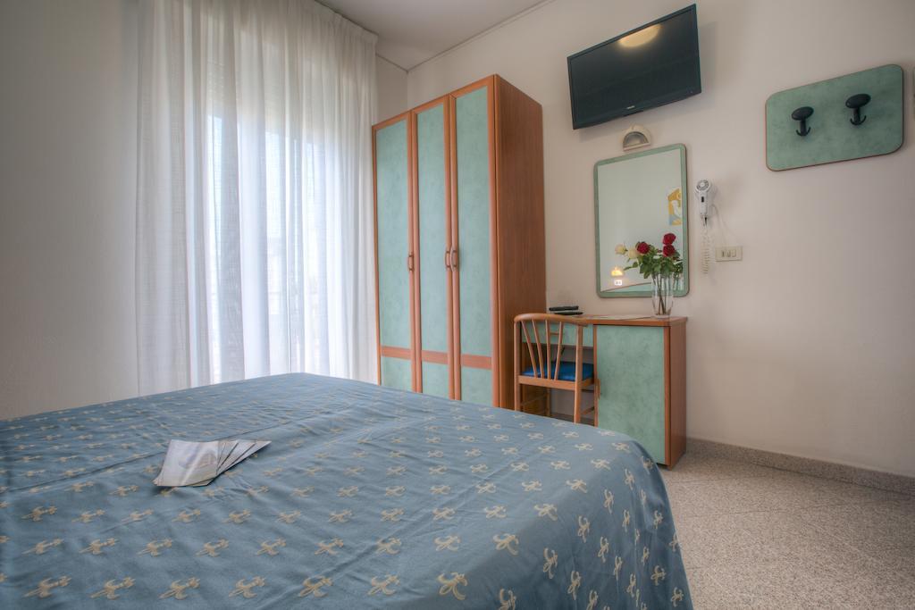 Hotel Olympia غابيتّشي ماري الغرفة الصورة