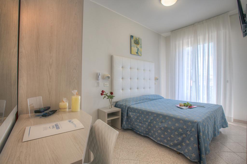 Hotel Olympia غابيتّشي ماري الغرفة الصورة