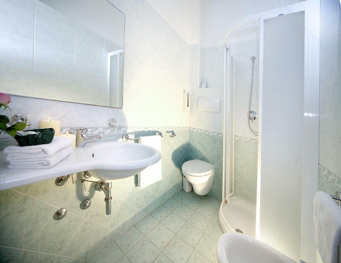 Hotel Olympia غابيتّشي ماري المظهر الخارجي الصورة